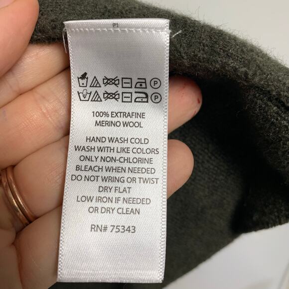 Adrienne Vittadini Women’s Extra Fine Merino Wool Dark Green Cardigan Size Small - Picture 4 of 5